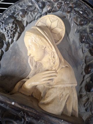 Escultura Virgen María para colgar