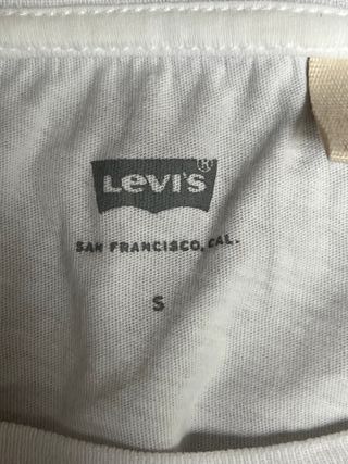 Camiseta blanca Levi's mujer