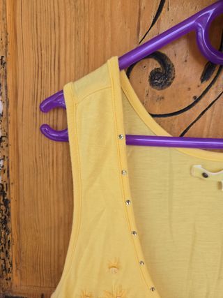 Camiseta Roxy amarilla talla M con pedrería