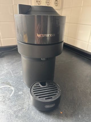 Cafetera Nespresso Vertuo Negra