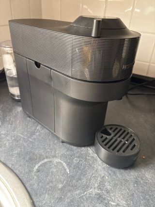 Cafetera Nespresso Vertuo Negra