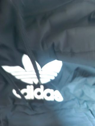 Giubbotto Adidas nero con cappuccio