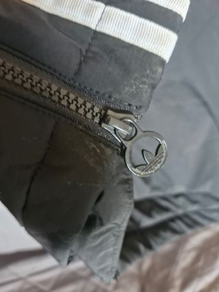 Giubbotto Adidas nero con cappuccio