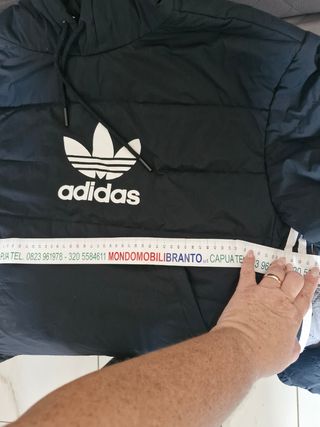 Giubbotto Adidas nero con cappuccio