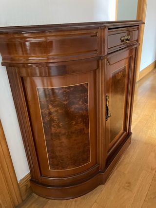 Mueble recibidor madera y cristal