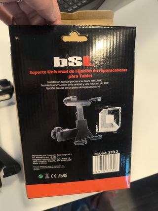 Soporte universal  para tablet en el coche