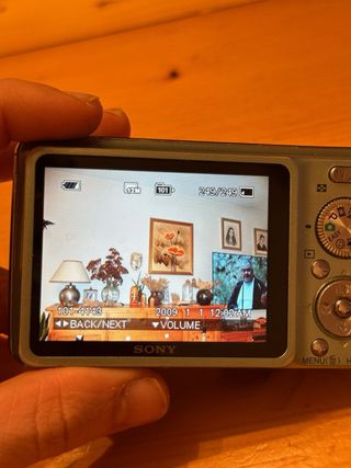 Digicam Sony Cyber-shot W210 – 12,1 MP, Zoom 4x