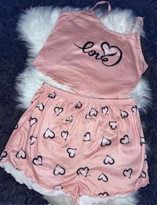 Conjunto Pijama Corazones Talla M