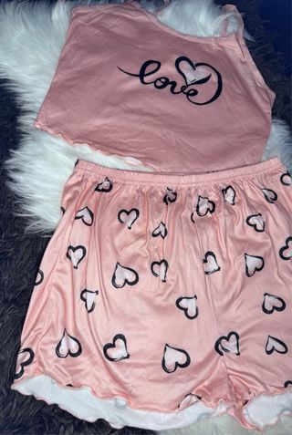 Conjunto Pijama Corazones Talla M