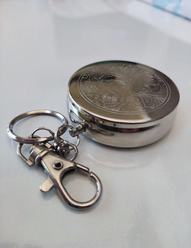 Cenicero portátil de bolsillo con llavero