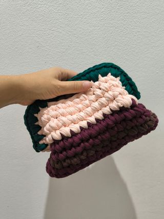 Borsetta clutch verde e rosa