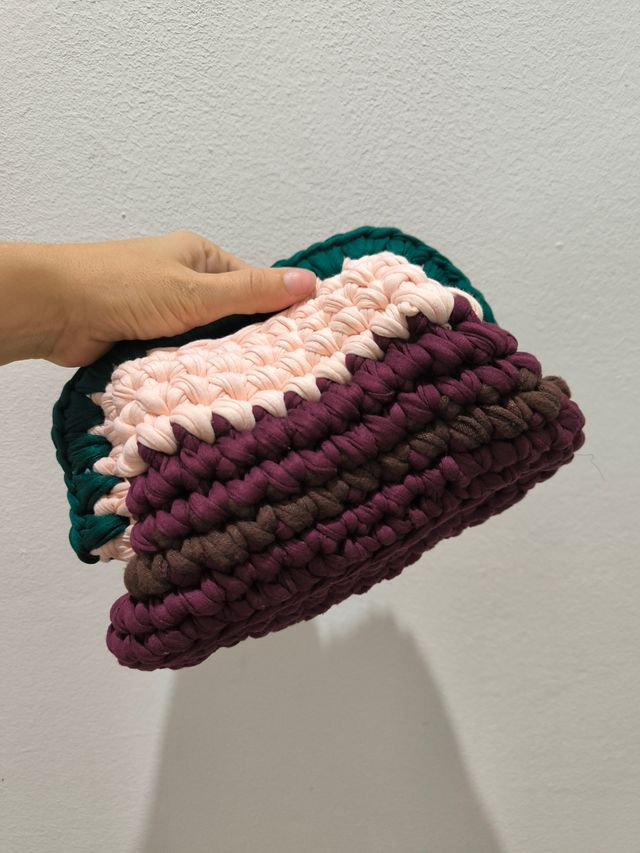 Borsetta clutch verde e rosa