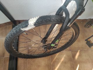 Vendo o cambio 
Bicicleta de montaña Racer Rin 27
