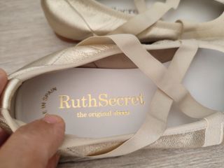Zapatos de niña  talla 34 RuthSecret dorados