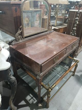 Peinadora mesa vintage espejo biselado y bronce