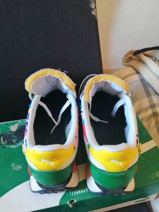 Zapatillas Puma Multicolor y Blancas