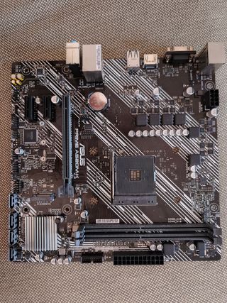 Placa Base ASUS Prime A520M-K – Perfecto Estado 
