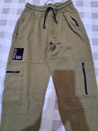 Pantalón chándal Zara Talla 11/12 Verde Oliva