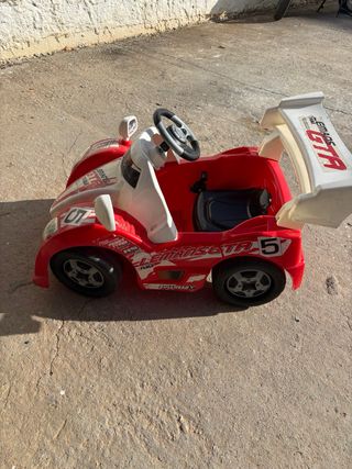 Coche eléctrico infantil Feber