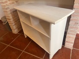 Mesa auxiliar / Estantería blanca