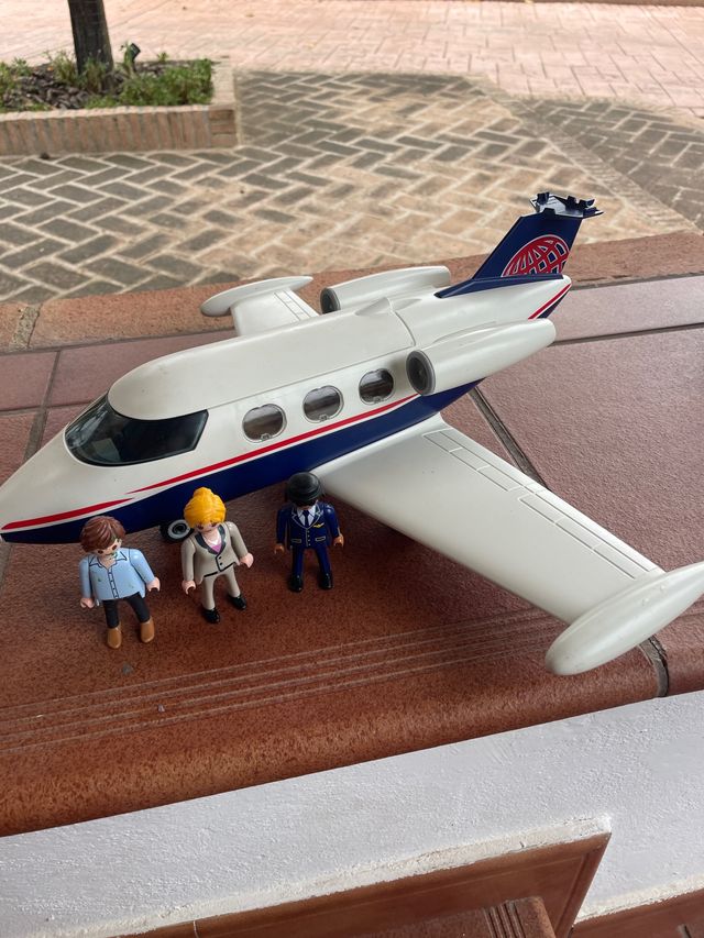Avión Playmobil con figuras