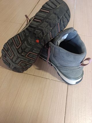 Botas de montaña Quechua impermeables