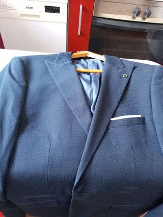 Traje azul marino Formula Joven talla 38