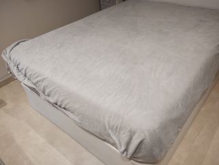 Sabana bajera afelpada gris