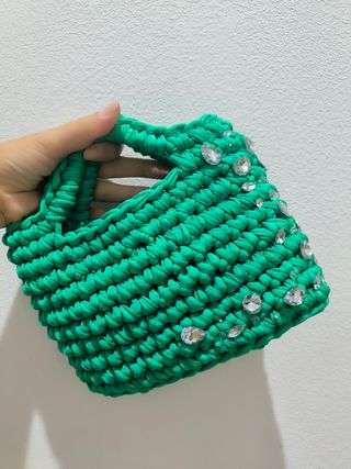Borsetta verde con strass