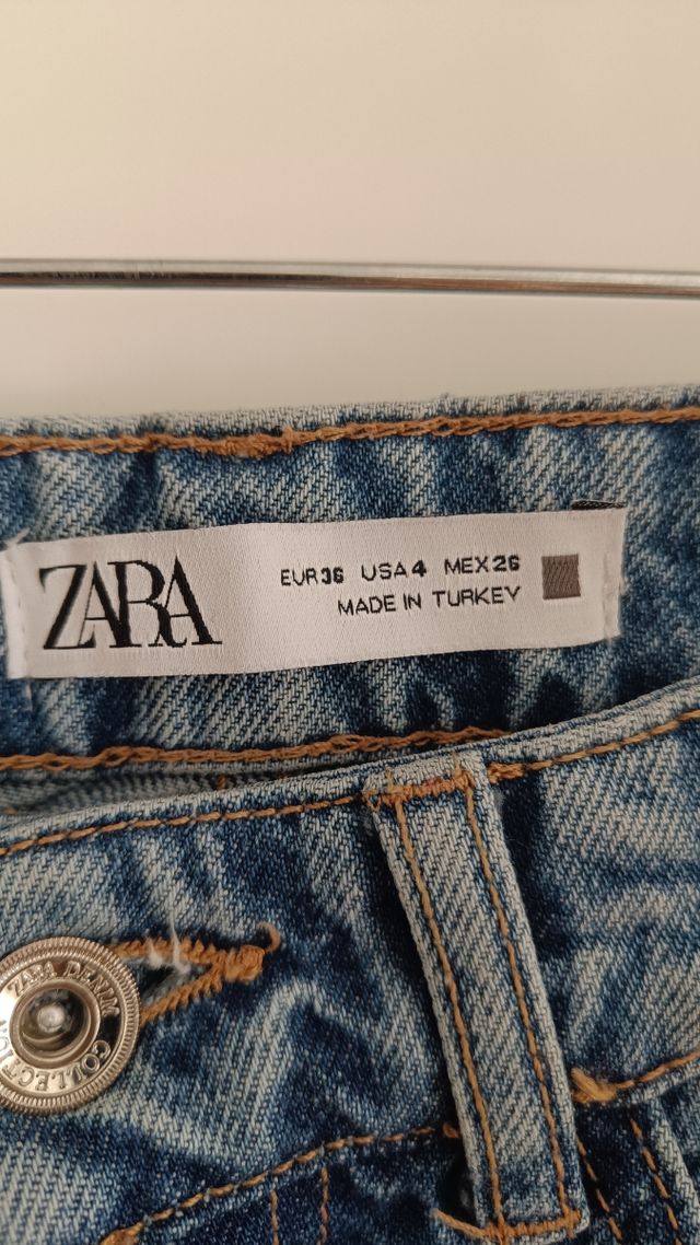 Vaquero recto Zara 