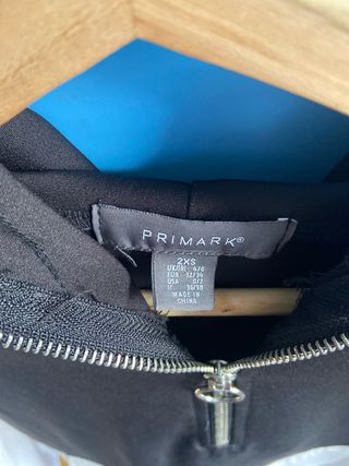 Sudadera Primark cremallera y capucha