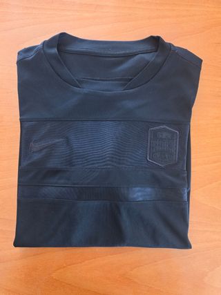 Maglietta Nike nera taglia 12-13 anni