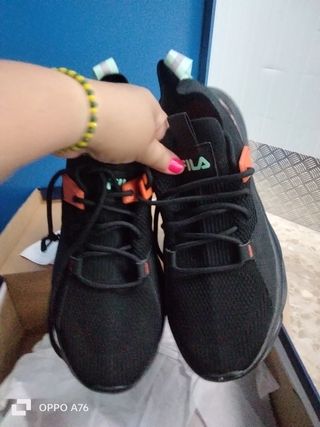 Zapatillas Fila Negras Nuevas