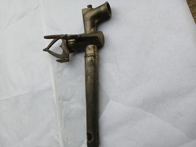 Grifo antiguo de latón