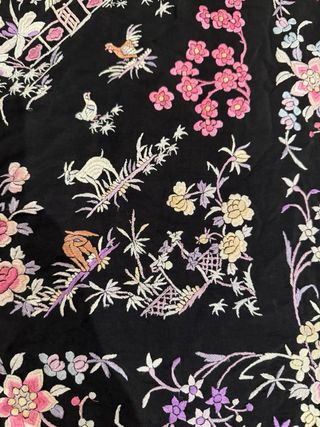 Manton antiguo bordado floral, chinos, pagodas ...