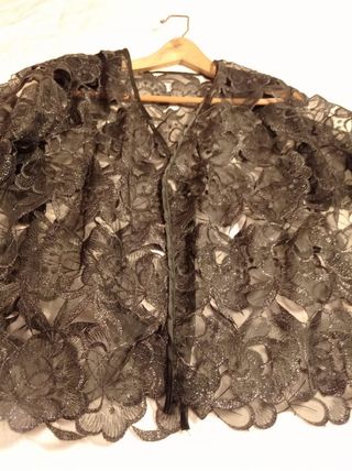 Chaqueta de encaje negro