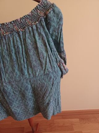 Blusa verde con estampado