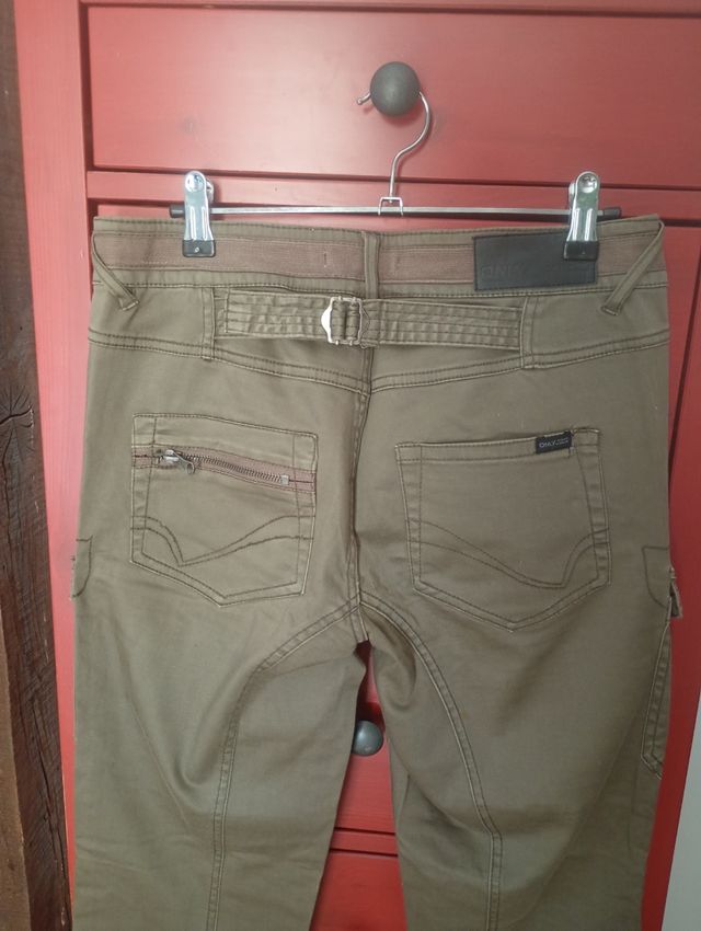 Pantalones cargo verde oliva para mujer