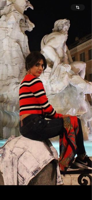 Jersey Zara rayas rojo, blanco y negro. 
