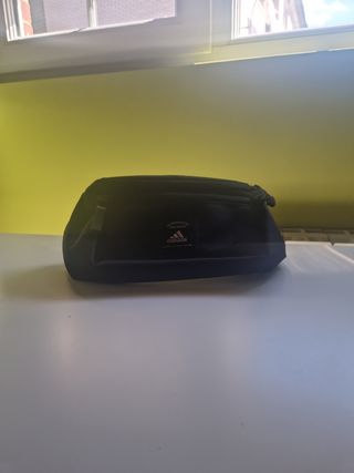 Riñonera Adidas Negra