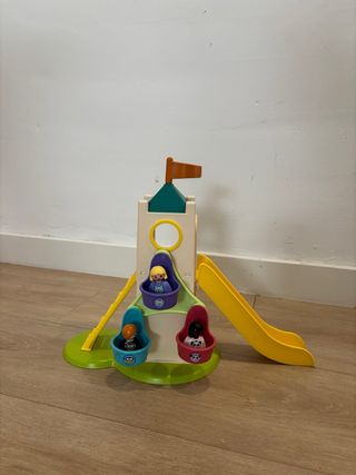 Parque infantil PLAYMOBIL Junior con figuras