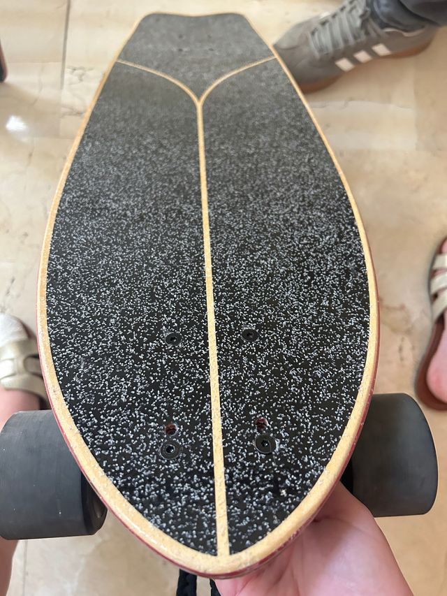 Longboard como nuevo de segunda mano por 30 EUR en San Sebastián