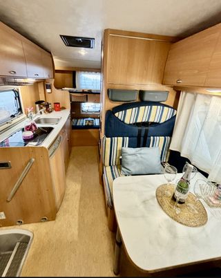 Autocaravana ELNAGH, con literas, A/C