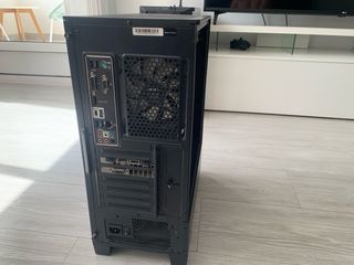 Torre PC MSI i5 9600k 16GB RAM GTX 1070