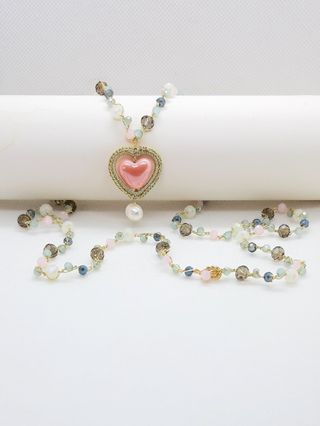 Collar largo con corazón y perla