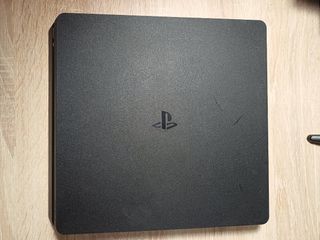 PS4 (PlayStation 4) Nero
