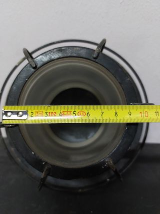 Farol antiguo de metal y cristal