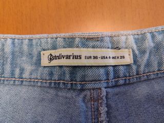Pantalones cortos vaqueros Stradivarius desgastado