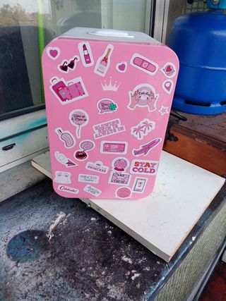 Nevera rosa para cremas