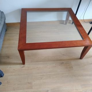 Mesa ratona de madera y cristal